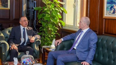 محافظ الإسكندرية يبحث سبل التعاون مع قنصل لبنان