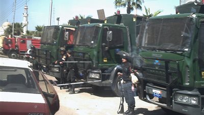 أمن أسوان يكثف تواجده بمنطقة اشتباكات 