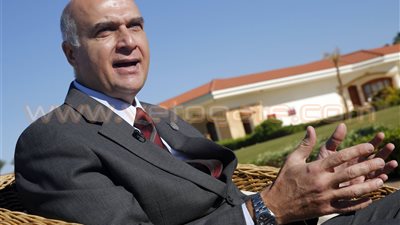 وزير السياحة يتلقى التقرير النهائى لموسم العمرة