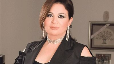 ننشر «كواليس» زيارة إلهام شاهين لـ«مبارك» بالمعادي العسكري