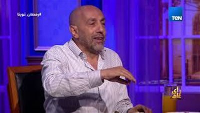 أحمد صيام: «مراتي مكنتش بتعرف تطبخ وكنا بنخش المطبخ نعك»