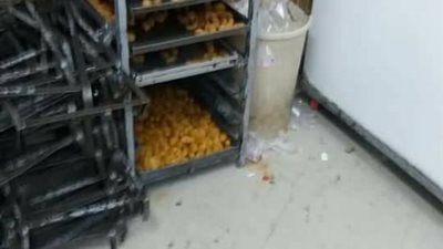 ضبط شوكولاتة فاسدة بمحل حلوى شهير في بني سويف (صور)