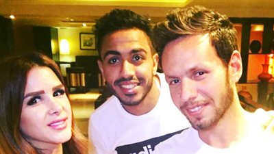 صورة شيماء صابر وكهربا تشعل «فيس بوك»