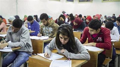 لجان سير امتحان الثانوية العامة تتسلم كراسات بوكليت العربي