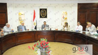 مدبولي يطالب «المقاولون العرب» بإنهاء مشروعات المدن الجديدة