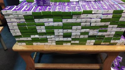 ضبط أدوية بنصف مليون جنيه بحوزة راكب في مطار القاهرة