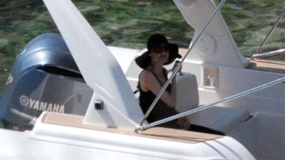 ننشر أول صورة لـ «انجلينا جولى» في شهر العسل