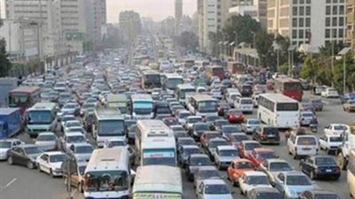 كثافات مرورية بطريق صلاح سالم بسبب انفجار ماسورة مياه