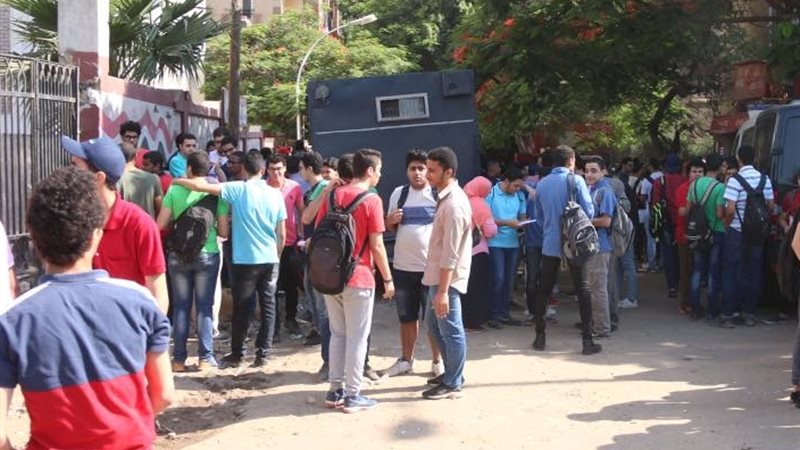 طلاب الثانوية العامة