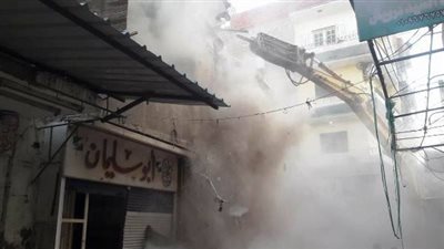 إزالة عقار لخطورته على السكان بمدينة «أبو كبير» في الشرقية