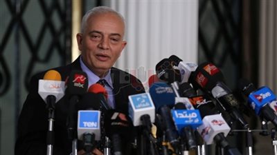 التعليم: غلق ٣ صفحات غش إلكتروني.. وآليات جديدة لضبط المسربين