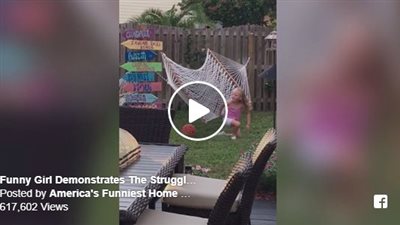 بالفيديو.. سقوط مروع لطفلة من أعلى أرجوحة