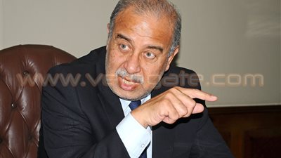 شريف إسماعيل يناقش مع رئيس «الإحصاء» أسعار السلع بالأسواق