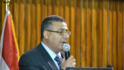 بدائل البنزين «تحت الطلب».. بحوث البترول يعلن نجاح إنتاج الديزل من الطحالب.. استخراج الوقود من زيت الطعام الأبرز.. و«الصباغ»: نفكر في بديل للسولار.. والأبحاث ذات جدوى اقتصادية