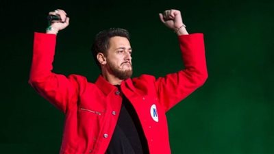 بعد غياب 3 سنوات.. سعد لمجرد يتألق بموسم الرياض.. ويوجه تحية خاصة لمحمد رمضان | فيديو