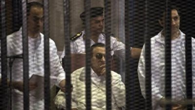 اليوم.. استكمال محاكمة مبارك ونجليه و«العادلي» ومساعديه في «قتل المتظاهرين»