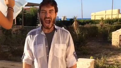 بالفيديو.. أحمد زاهر يوجه رسالة لوزير الكهرباء في 