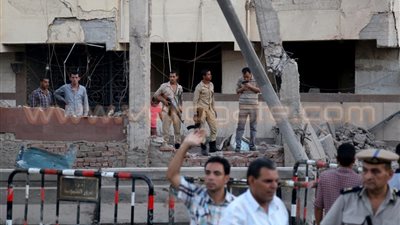 وقفة لأهالي شبرا تنديدا بانفجار «الأمن الوطني»