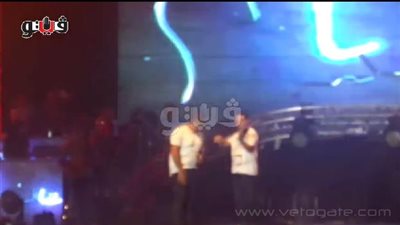 بالفيديو.. عمرو دياب يغني «ساعة الفراق» من ألبومه الجديد