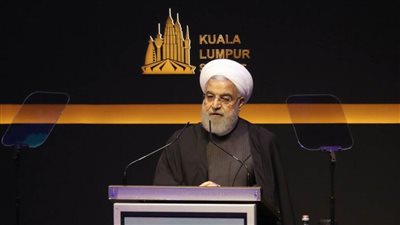روحاني يدعو الدول الإسلامية للتحرر من هيمنة الدولار