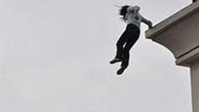 طالبة تلقى بنفسها من الدور الثانى لصعوبة امتحان التاريخ ببنى سويف