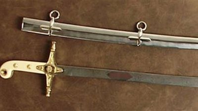 هولندا تستعيد سيفا أثريا يعود للعصر البرونزي