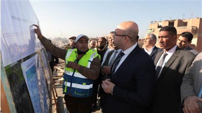 محافظ بني سويف يتفقد كوبري الميمون ويشدد على تسريع وتيرة العمل