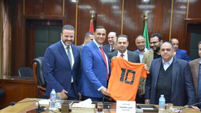 محافظ الدقهلية: نبحث عن لاعبين موهوبين لرفع كفاءة نادي المنصورة