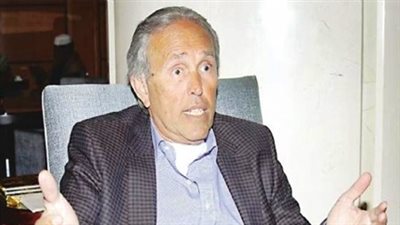 هانى توفيق: الاقتصاد المصرى مات إكلينيكيًا بسبب الغباء السياسى