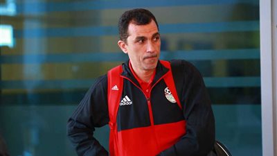 «نبيه» يراقب لاعبي الأهلي والزمالك أمام القطن و«طرابلس»