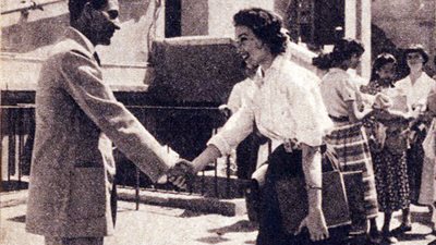 صورة نادرة لاختيار لويس جريس طالبا مثاليا