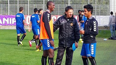 اليوم.. «ماديرا» البرتغالي يواجه «أروكا» بقيادة «الرباعى المصرى»