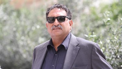 دعوى ضد عزمي بشارة لمنعه من دخول 