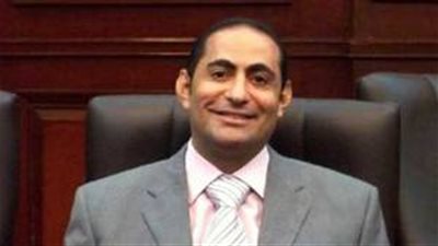 نقيب المرشدين السياحيين يطالب بتسليح أعضاء النقابة