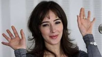 سناء يوسف تدعو أصدقاءها للإبلاغ عمن ينتحل شخصيتها بـ 