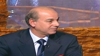 «حتاتة» يتعهد برفع مستوى النظافة في السكك الحديدية