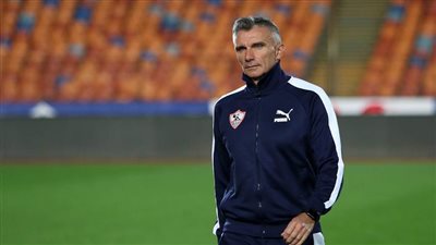 المدير الفني للزمالك يدرس نقاط القوة والضعف لفريق سموحة قبل مواجهة الغد بالدوري