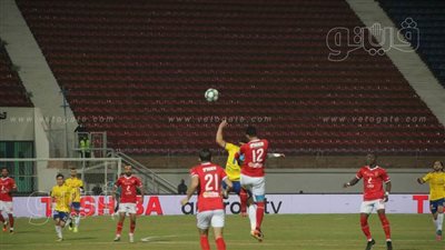 تعادل سلبي بين الأهلي والإسماعيلي بعد 20 دقيقة