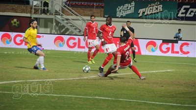 شوط أول سلبي بين الأهلي والإسماعيلي