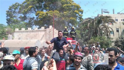 بالصور.. أهالي كفر الزيات يشيعون جثمان شهيد سيناء