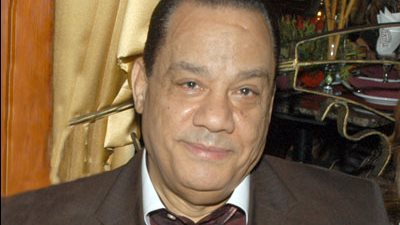 حلمي بكر: «أشارك في دعم قناة السويس بفني آه.. أشتري أسهم لأ»