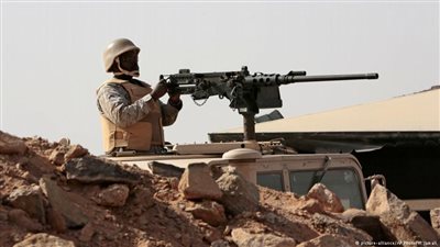 السعودية تؤكد سقوط طائرة الأباتشي على حدودها ومقتل طاقمها