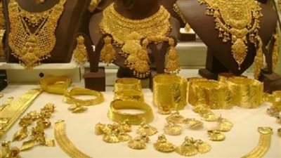 انخفاض أسعار الذهب عالميًا ومحليًا.. وعيار 