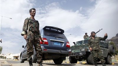 استنفار أمني بعد اعتداء مسلحين من القاعدة على ضابط أمن جنوب شرق اليمن