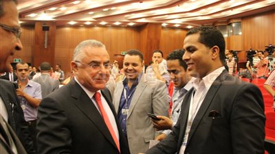 بالفيديو والصور.. 