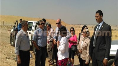 وزيرا «البيئة والعشوائيات» يقيمان مشروع معالجة القمامة بمدفن الأمل