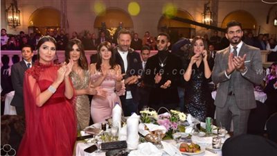 تكريم نجوم الفن في حفل 