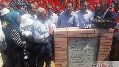 بالصور.. وزير الإسكان يضع حجر أساس محطة مياه الكاب في بورسعيد