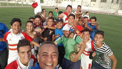 الأهلي يستضيف الزمالك في قمة دوري الجمهورية 2001