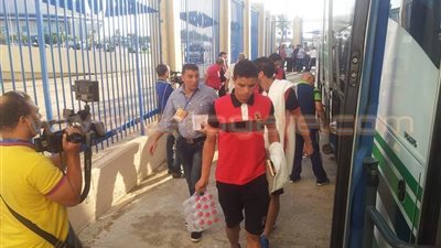 بالصور.. الأهلي يصل ملعب رادس قبل مواجهة الترجي